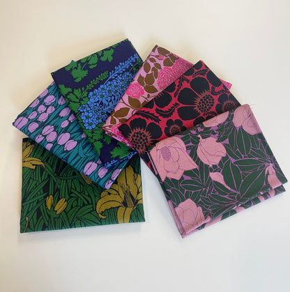 Fat Quarter Bundle  - Anna Maria Textiles - Clean Cut