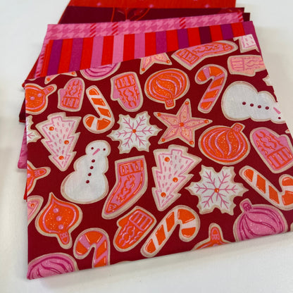 Fat Quarter Bundle - Art Gallery Fabrics - Christmas in Color