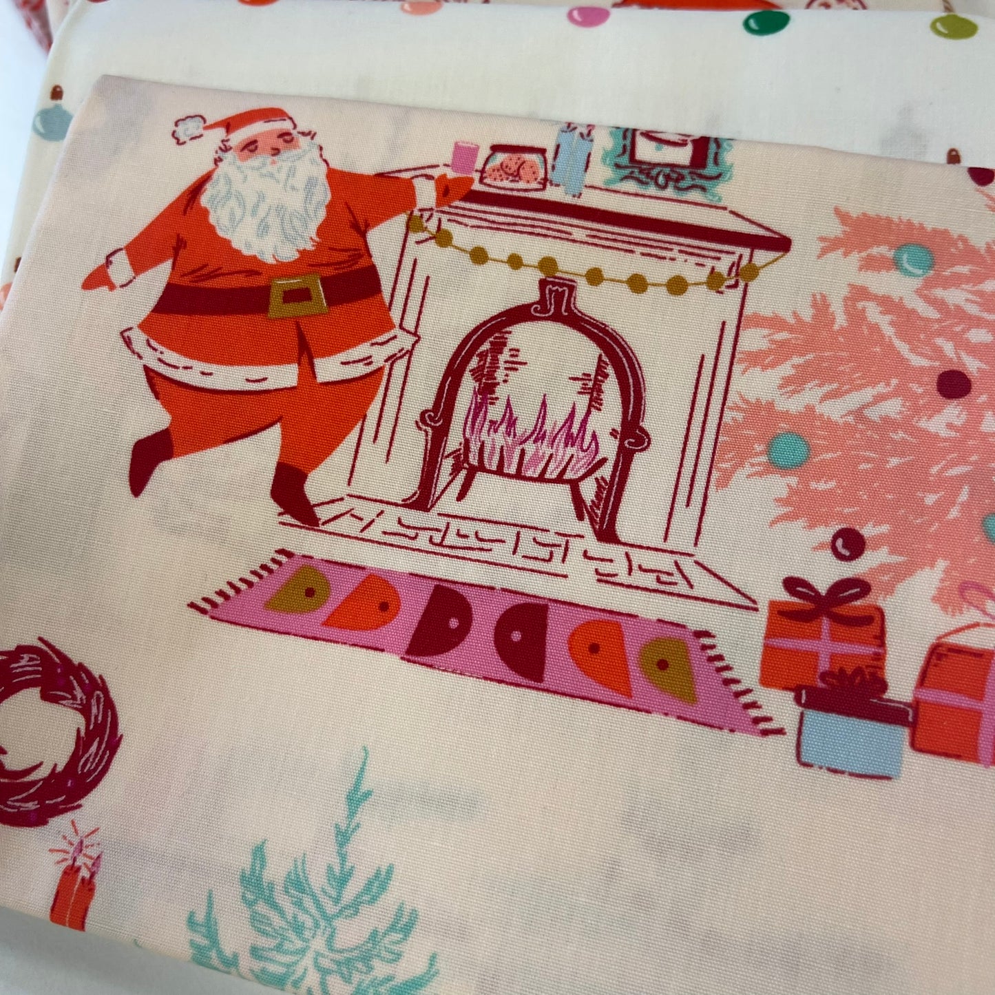 Fat Quarter Bundle - Art Gallery Fabrics - Christmas in Color