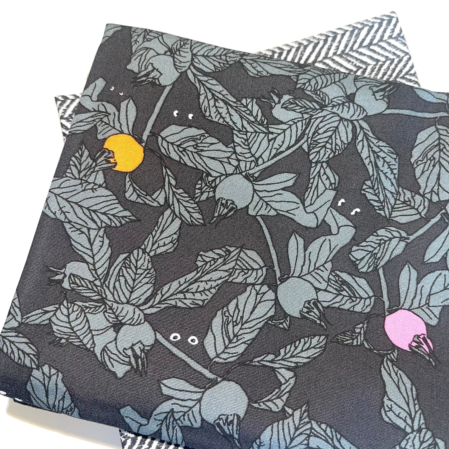 Fat Quarter Bundle - AGF - Katarina Roccella - Enshadow